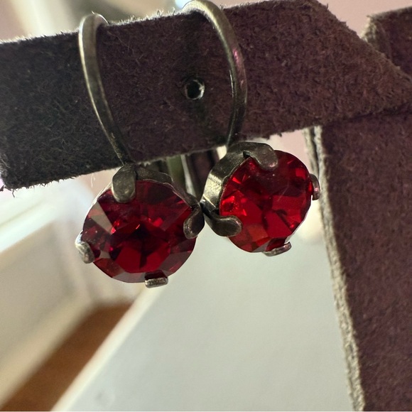 Sabika Crystal Dangle Earrings - Picture 3 of 6